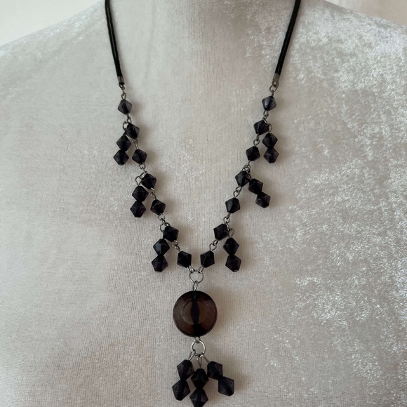 VINTAGE: Black Beaded Chain Necklace - Adjustable Length - Picture 2 of 7